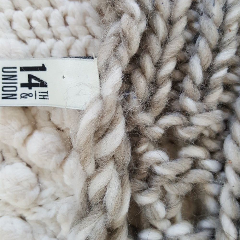Nwot 14th & Union | Chunky Oversized Knit‎ Scarf - Picture 4 of 6